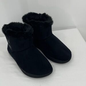 ISOTONER NOTA MICROSUEDE WOMENS SIZE 7.5-8 Black Faux-Fur Ankle Booties